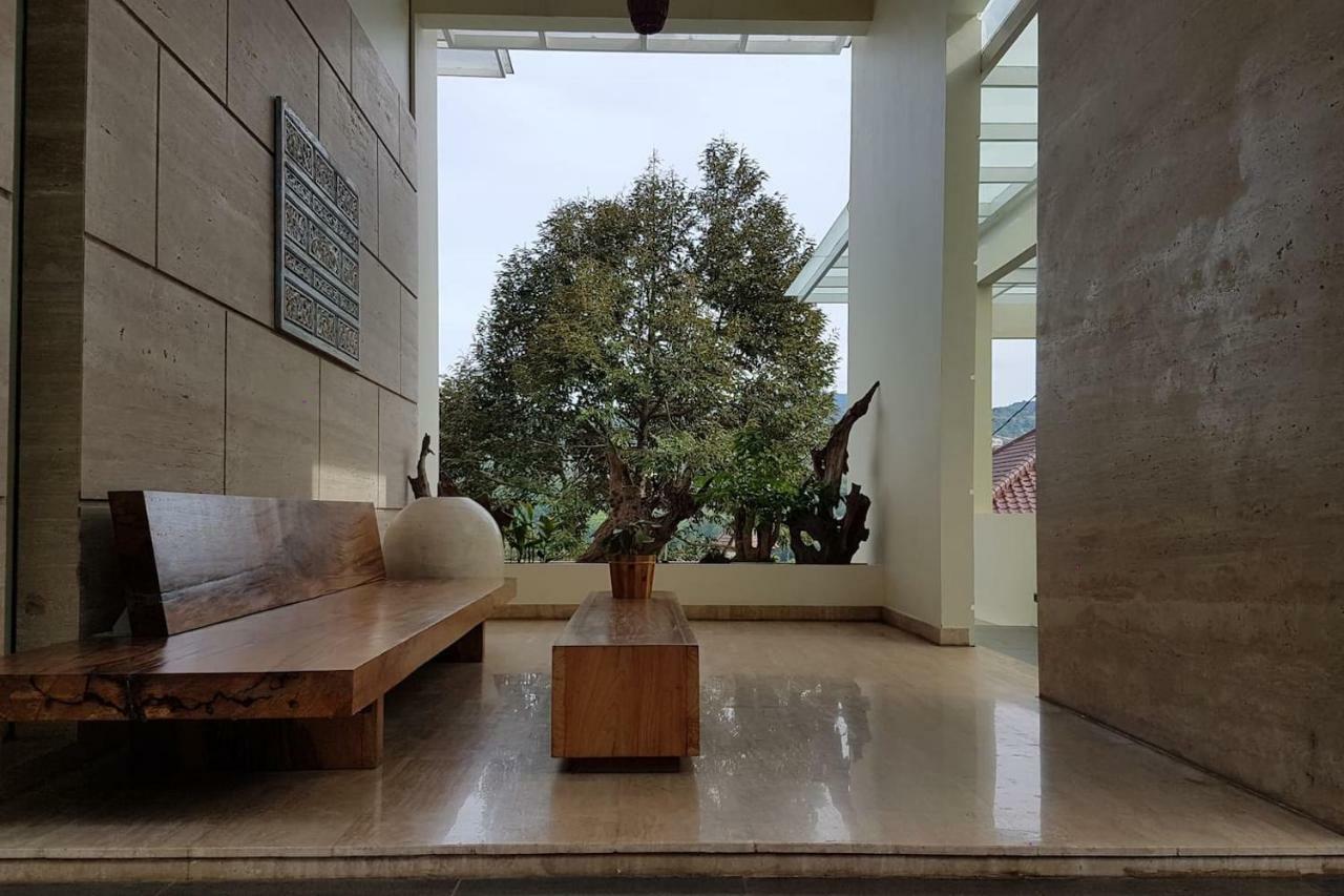 Bukit Dago Palace 22 Bandung